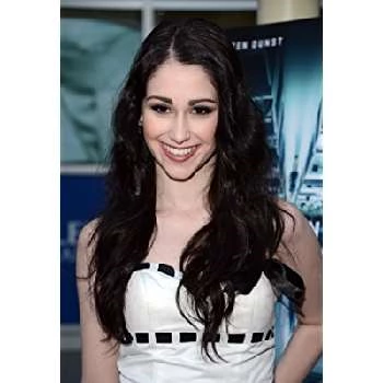 Sarah Hackett - Age, Bio, Birthdate, Family, Networth & More