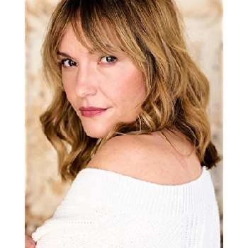Sarah McElligott Biography