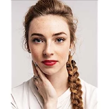 Sarah Mezzanotte - Age, Bio, Birthdate, Family, Networth & More