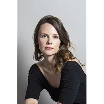 Sarah Ramos - Age, Height, Birthdate, Family, Wiki & More