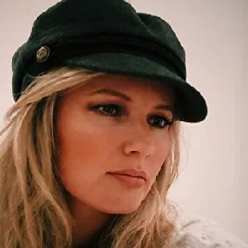 Sarah Walker Biography