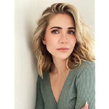 Sarah Zanotti - Age, Bio, Birthdate, Family, Networth & More