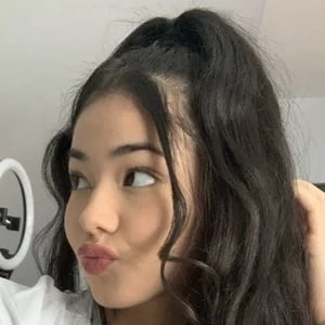 Mirella Sarai - Age, Bio, Birthdate, Family, Networth & More