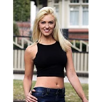Sascha Raeburn Biography