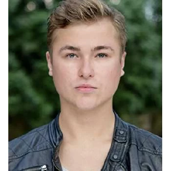 Sasha Hayden Zitofsky - Age, Bio, Birthdate, Family, Networth & More