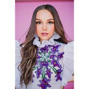 Savannah Lee May - Wiki, Bio, Birthdate, Networth, Family & More