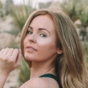 Brooke Saward - Networth, Biography, Birthdate, Family & More