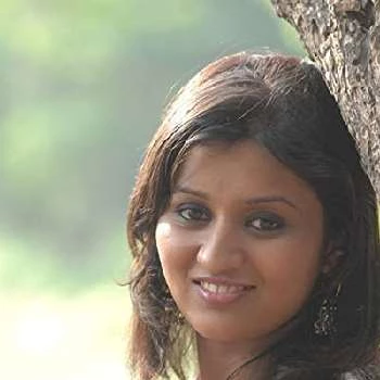 Sayali Sahasrabudhe - Age, Bio, Birthdate, Family, Networth & More