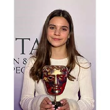 Scarlett Archer - Age, Bio, Birthdate, Family, Networth & More