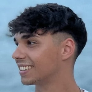 Noel Schmidt - Family, Bio, Birthday, Family, Income & More