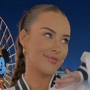 Brooke Schofield Biography