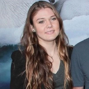 Cambrie Schroder - Networth, Bio, Wiki, Family, Birthday, Networth & More