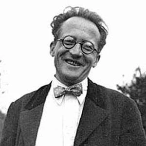 Erwin Schrodinger - Wiki, Bio, Birthdate, Networth, Family & More