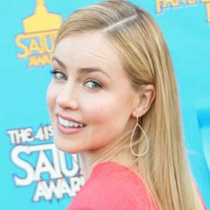 Amanda Schull Biography