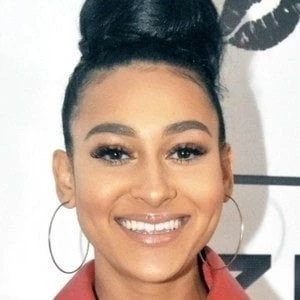 Taylor Schwartz - Wiki, Bio, Networth, Birthdate, Family & More