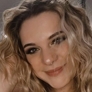 Hope Schwinghamer Biography