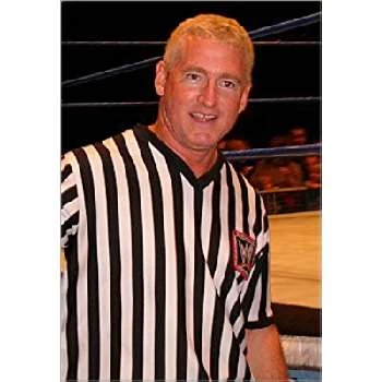 Scott James - Family, Bio, Birthday, Family, Income & More