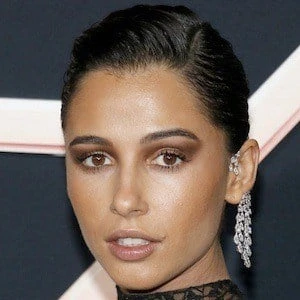 Naomi Scott Biography