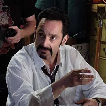 Scott Schiaffo - Family, Bio, Birthday, Family, Income & More