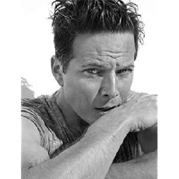 Scott Wolf - Family, Bio, Birthday, Family, Income & More