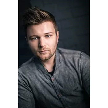 Sean Foster - Age, Bio, Birthdate, Family, Networth & More