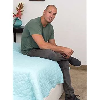 Sean Lawless Biography
