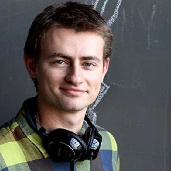 Sean Nichols Lynch - Age, Bio, Birthdate, Family, Networth & More