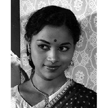 Seema Deo Biography
