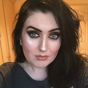 Selfloveliv Biography