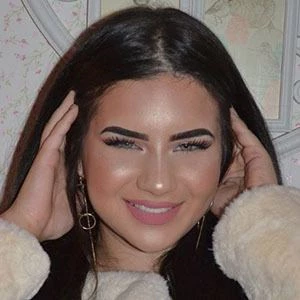 Selina CK - Family, Bio, Wiki, Dat of Birth, Networth & More