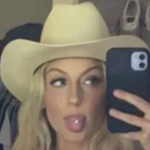 Claire Monroe Sellers - Family, Bio, Birthday, Family, Income & More