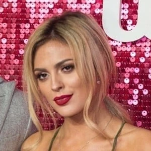 Danielle Sellers Biography