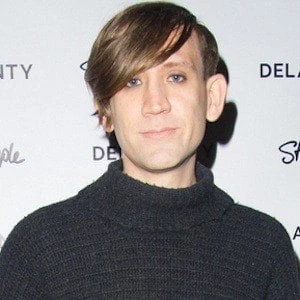 Stuart Semple - Wiki, Bio, Birthdate, Networth, Family & More