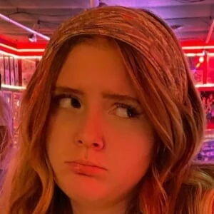 Zoe Sennett - Networth, Bio,Birthdate, Family, Wiki & More