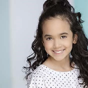 Serena Arella Biography