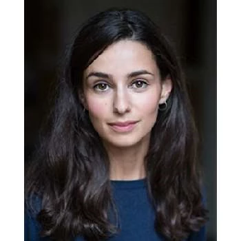 Serena Manteghi - Age, Bio, Birthdate, Family, Networth & More