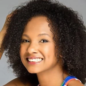 Indhira Serrano Biography