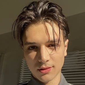 Sespo - Age, Height, Birthdate, Family, Wiki & More