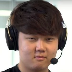 Heo Seung-hoon - Bio, Networth, Family, Age, Birthdate & More