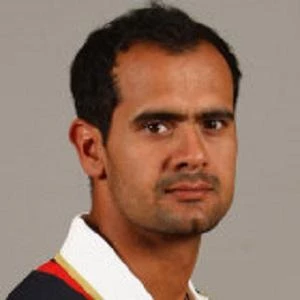 Owais Shah Biography