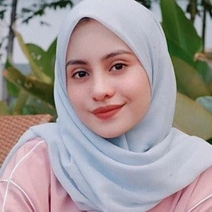 Tasnim Shah - Age, Bio, Birthdate, Family, Networth & More