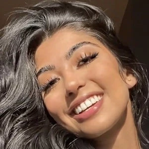 Aliza Shan - Age, Bio, Birthdate, Family, Networth & More