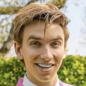 Stephen Sharer Biography