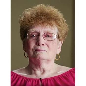 Shari Dahmer - Age, Height, Birthdate, Family, Wiki & More