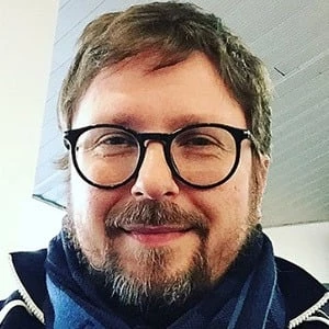 Anatoly Shariy Biography