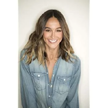 Sharni Vinson - Age, Bio, Birthdate, Family, Networth & More