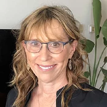 Sharon Bialy - Age, Bio, Birthdate, Family, Networth & More