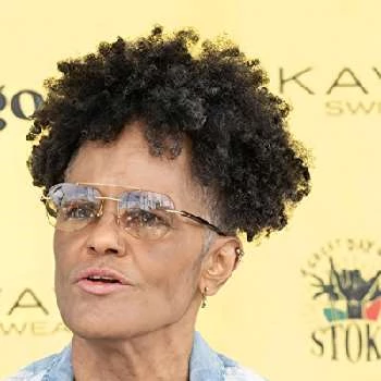 Sharon Schaffer - Age, Bio, Birthdate, Family, Networth & More