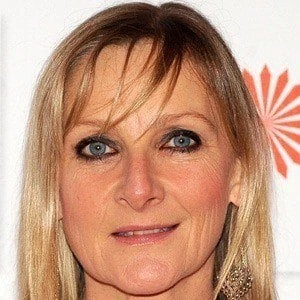 Lesley Sharp Biography