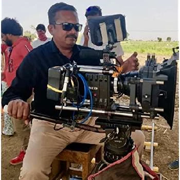 Shashi Doiphode Biography